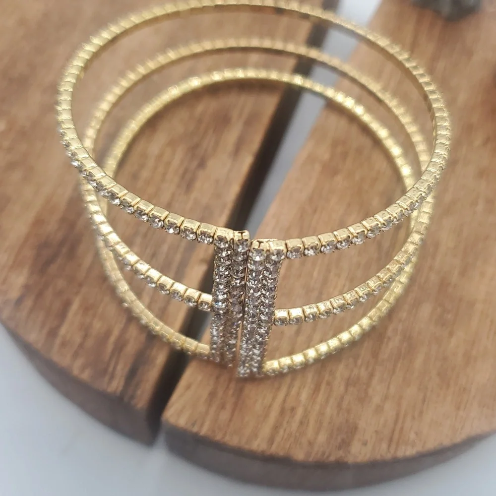 Elegant Gold Tone Hollywood Glam Silver‎ Tone Crystal Bracelet Overflow